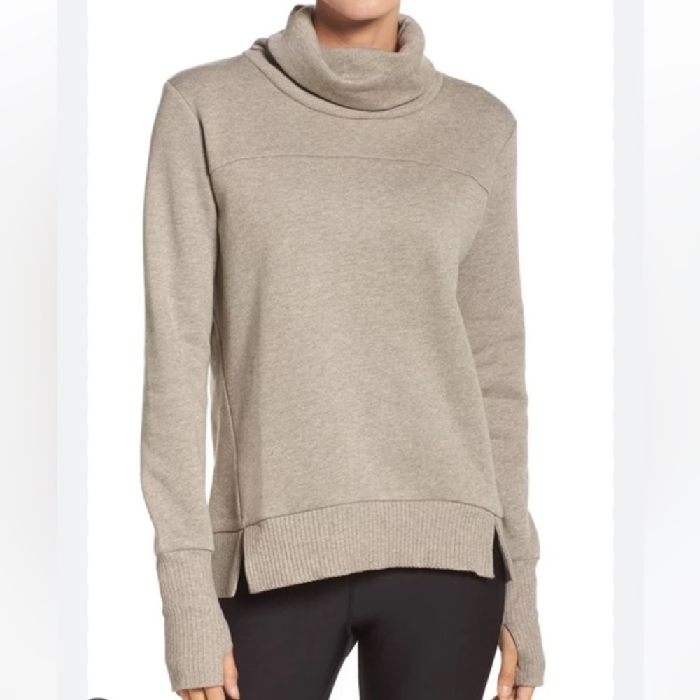 Poshmark Alo Yoga sweatshirt neutral beige xs oversized turtleneck thumb holes i